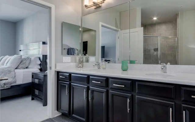 photo 3 of Queen Creek #349 2 Bedrooms 2 Bathrooms Condo