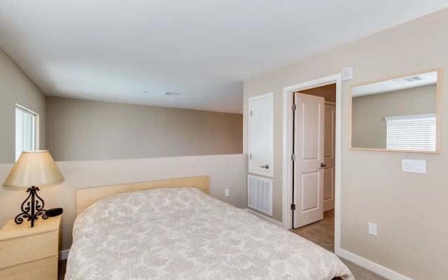photo 3 of Queen Creek #445 - 3 Br Condo