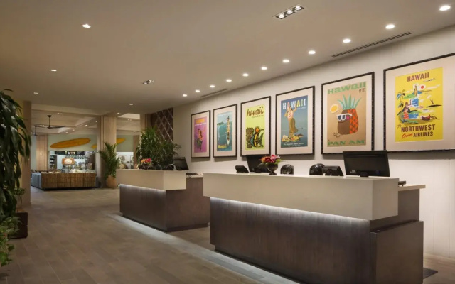 photo 2 of Queen Kapiolani Hotel