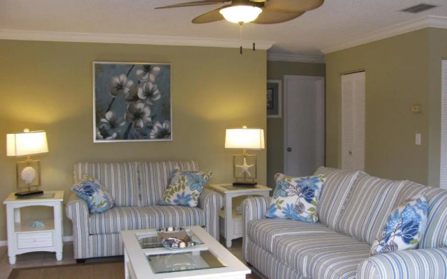 photo 3 of Queen's Gate Resort