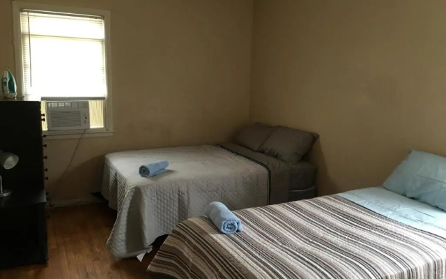 photo 4 of Quiet House Near New York City with Parking