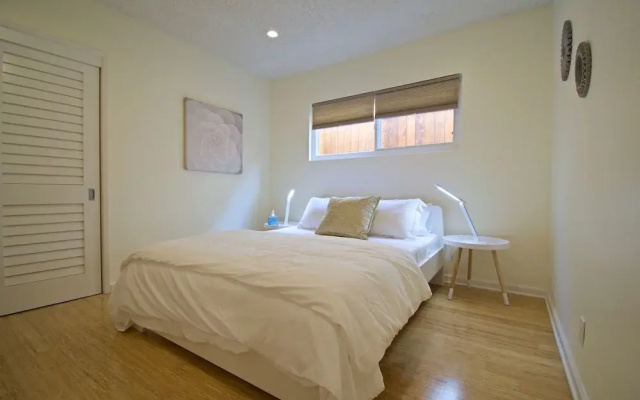 photo 4 of Quintessential Venice Beach Condo