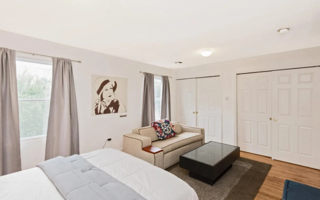 photo 5 of Racpanos Modern Stay on Forrest Street