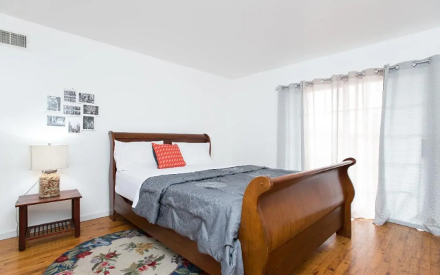 photo 5 of Racpanos Modern Stay on Ocean Avenue