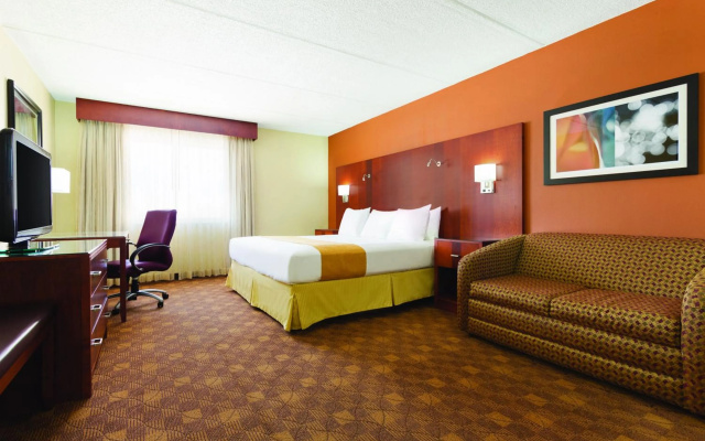 photo 5 of Radisson Hotel Akron/Fairlawn