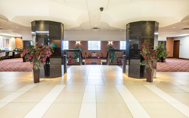 photo 2 of Thousand Hills Resort Hotel