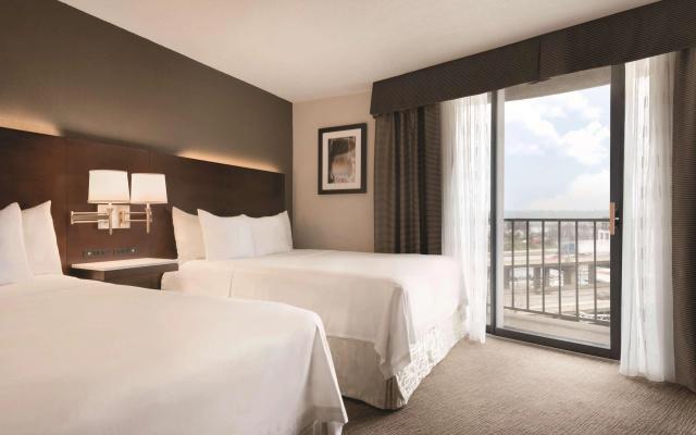 photo 4 of Radisson Hotel Cincinnati Riverfront