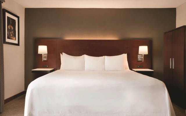 photo 5 of Radisson Hotel Cincinnati Riverfront