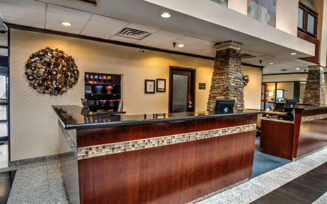 photo 2 of Radisson Hotel Fort Worth North-Fossil Creek