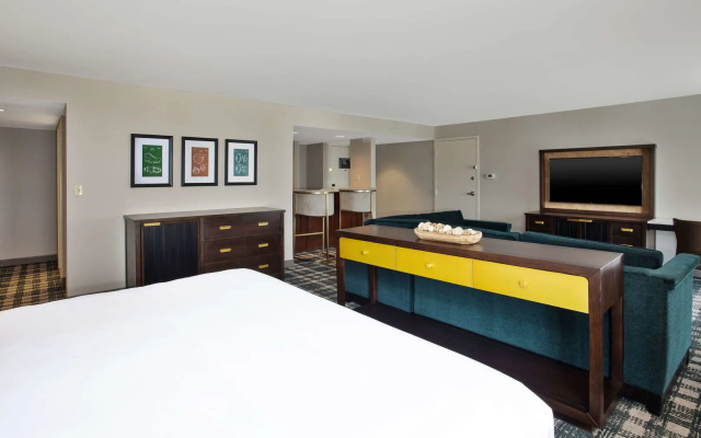photo 5 of DoubleTree by Hilton Lansing