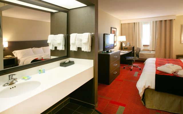 photo 5 of Radisson Hotel Madison