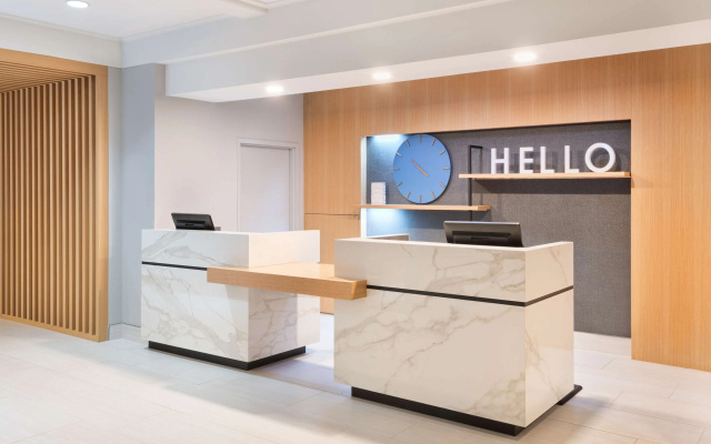 photo 2 of Radisson Hotel Nashville Airport