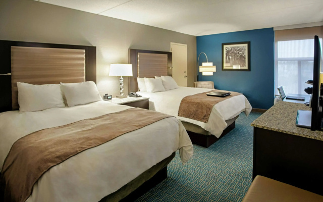 photo 4 of DoubleTree by Hilton Roseville Minneapolis