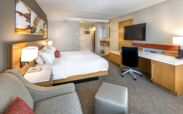 photo 2 of Delta Hotels by Marriott Utica