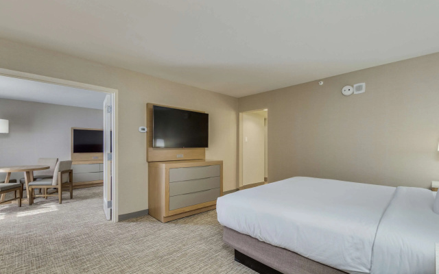 photo 4 of DoubleTree by Hilton Phoenix Chandler