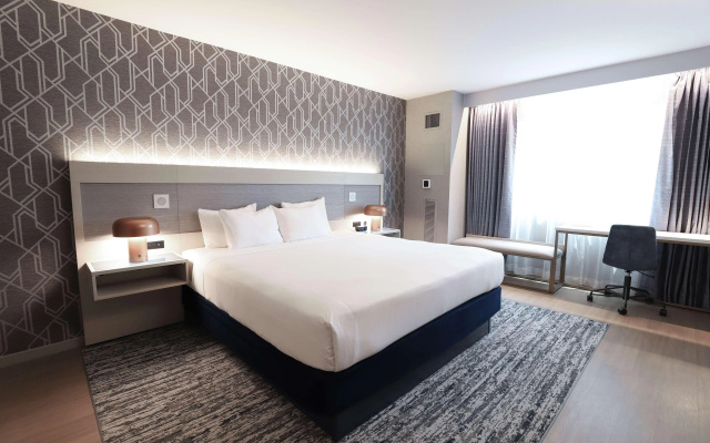 photo 3 of Radisson Plaza Hotel at Kalamazoo Center