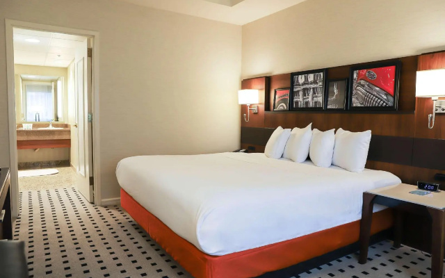 photo 3 of Radisson Plaza Hotel at Kalamazoo Center