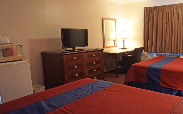 photo 4 of Rainbow Inn - Near Adventure City