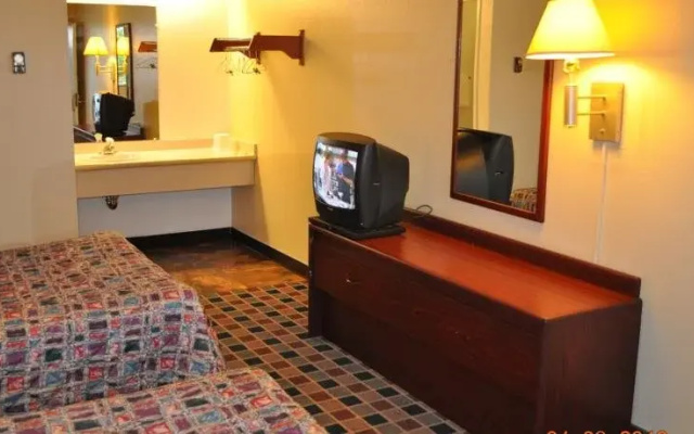 photo 4 of Raleigh Inn