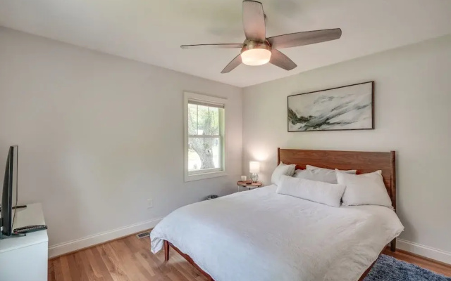 photo 5 of Raleigh Vacation Rental w/ Deck, Garden & Backyard