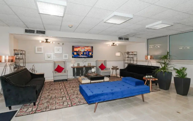 photo 2 of Ramad 612 - Pool, Bunk Beds, Huge TV, Tiki Bar