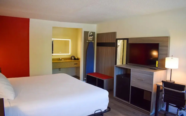 photo 3 of Ramada