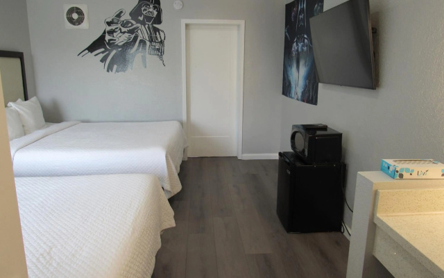 photo 4 of Capri Suites Anaheim