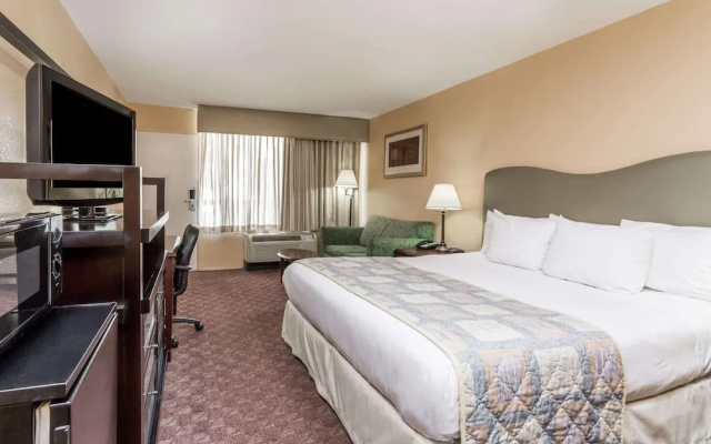 photo 3 of Ramada by Wyndham Altamonte Springs