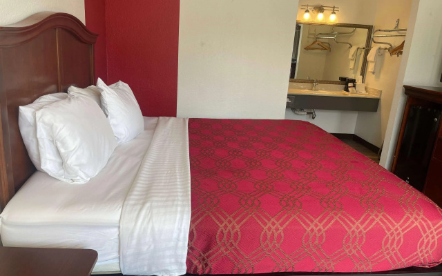 photo 4 of Ramada by Wyndham Branson Theatre District