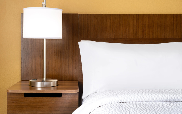 photo 3 of Garner Hotel North Bergen - NYC Gateway by IHG Hotel