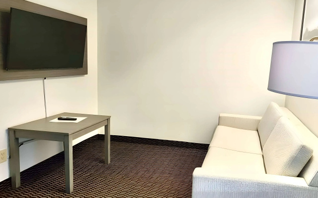 photo 3 of Ramada by Wyndham Columbia