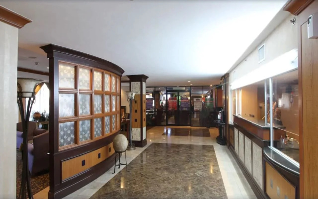photo 2 of Gateway Hotel Dallas