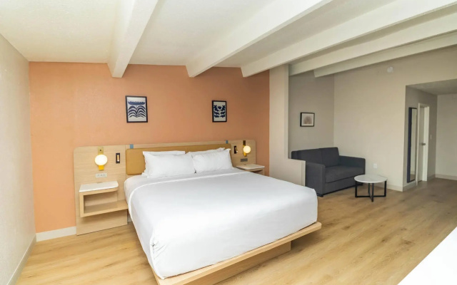 photo 5 of Ramada by Wyndham Davenport Orlando South