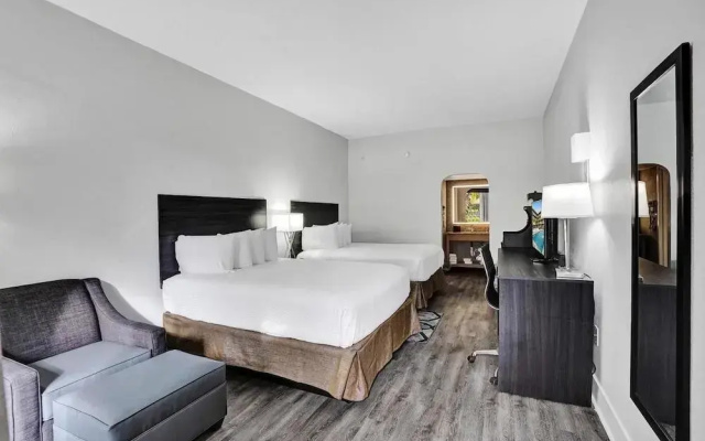 photo 2 of Ramada Downtown Hollywood