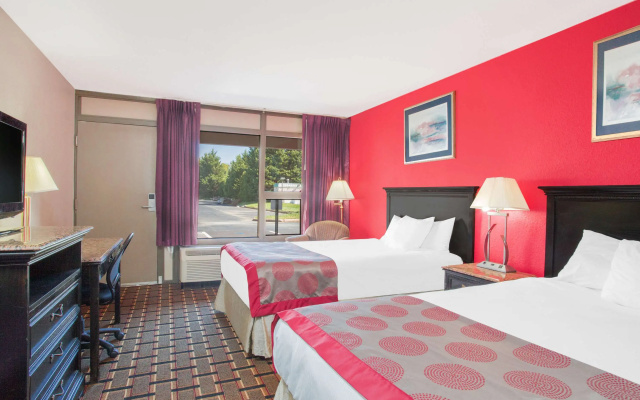 photo 4 of Ramada Hotel & Conference Center by Wyndham Edgewood