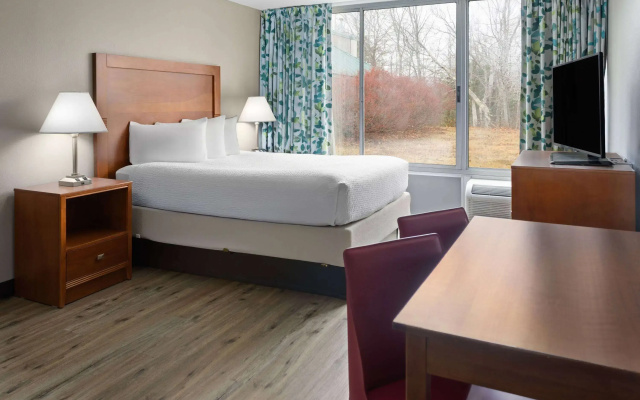 photo 4 of Hawthorn Extended Stay by Wyndham Ellsworth / Bar Harbor