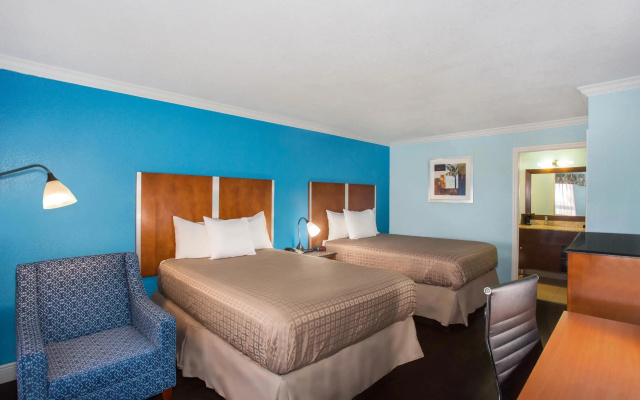 photo 2 of Days Inn by Wyndham Florida City