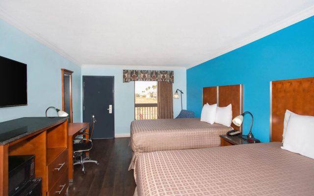 photo 3 of Days Inn by Wyndham Florida City