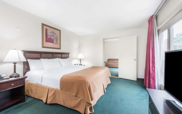photo 3 of Ramada Groton