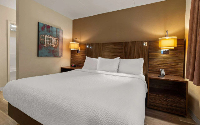 photo 3 of Ramada by Wyndham Harrisburg/Hershey Area