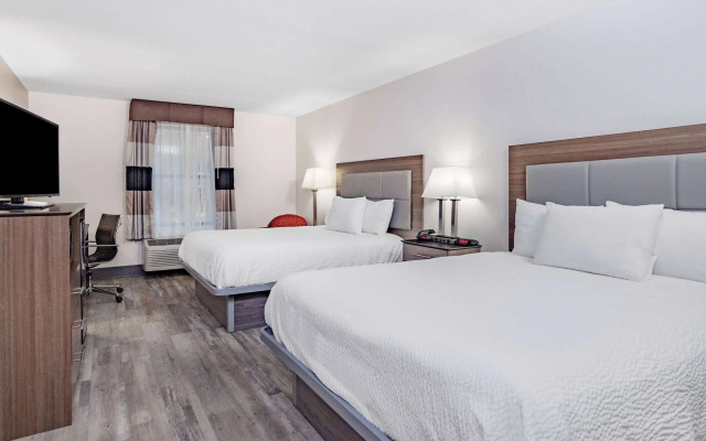 photo 5 of Ramada by Wyndham Hendersonville