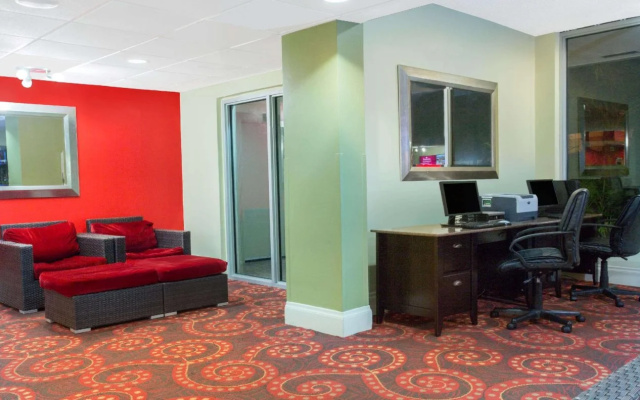photo 5 of Ramada by Wyndham Hialeah/Miami Airport North