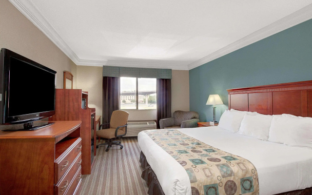 photo 5 of Red Lion Inn & Suites Houston IAH Airport