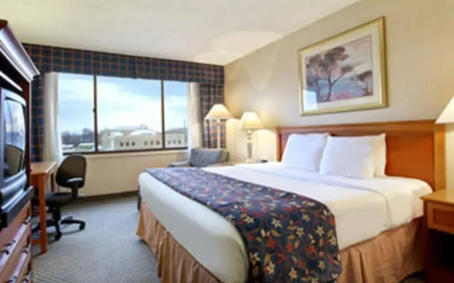 photo 4 of Ramada Indianapolis East