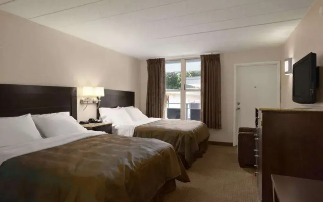 photo 3 of Ramada Inn And Suites Of Rockville Centre