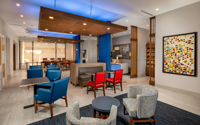 photo 2 of Holiday Inn Express & Suites Chatsworth by IHG