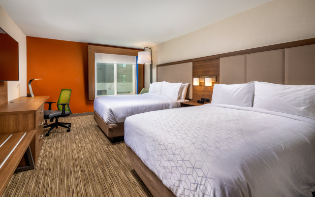 photo 4 of Holiday Inn Express & Suites Chatsworth by IHG