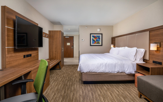 photo 5 of Holiday Inn Express & Suites Chatsworth by IHG