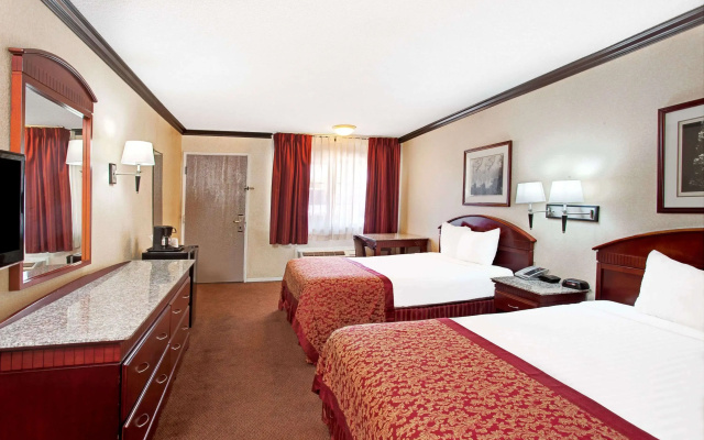 photo 4 of Ramada by Wyndham Pasadena