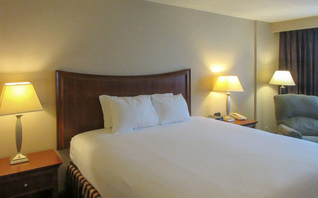 photo 4 of Clarion Inn